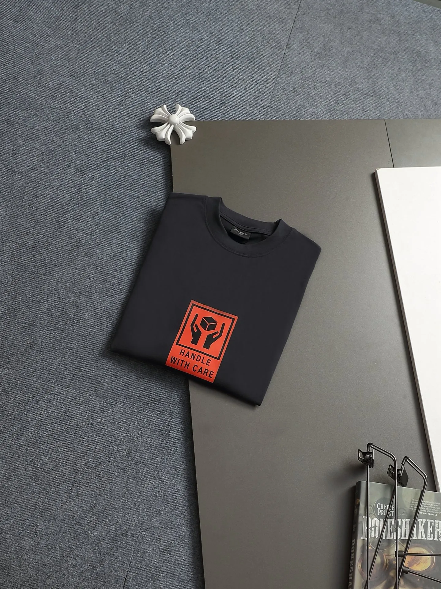 BALENCIAGA 2026 logo Logo ， Retro Same Style T 320 Versatile : Black Size：XS S M L